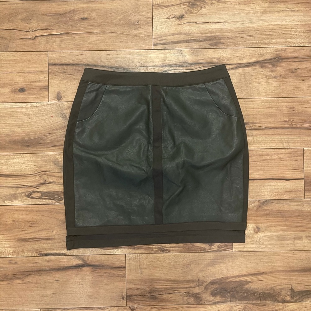 Green Leather Skirt Size 8 with ribbon detail